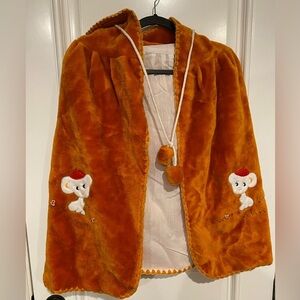 FASHIONABLE HOODED CAPE COAT